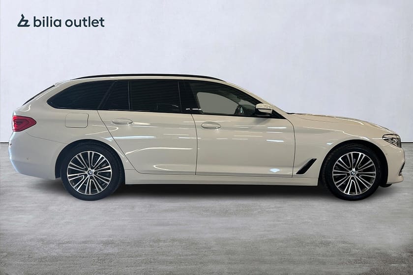 Bild 5 av BMW 520d xDrive Touring aut Sport line 190hk Navi Drag B-kamera