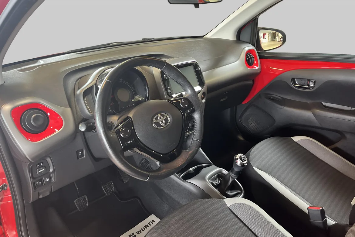 picture of a car