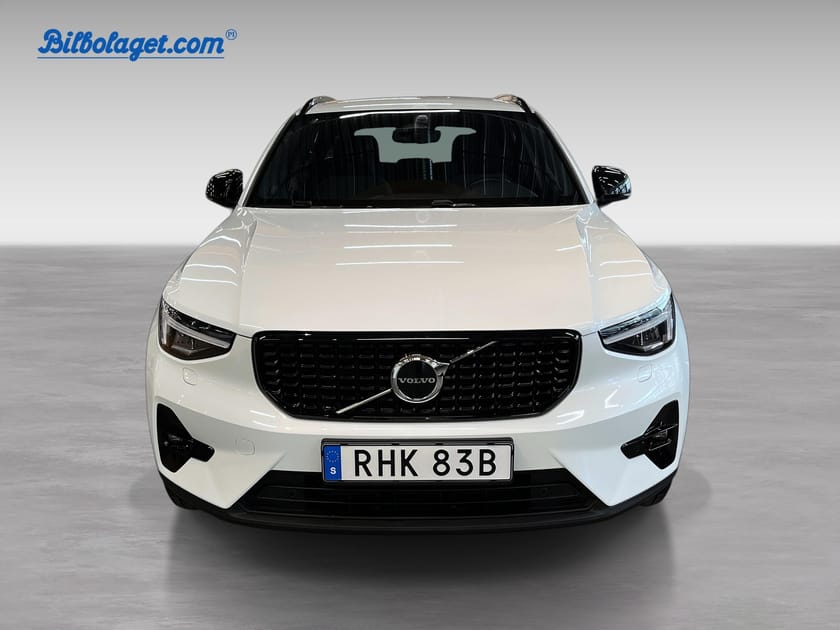 Bild 2 av Volvo XC40 B4 FWD Bensin Plus Dark