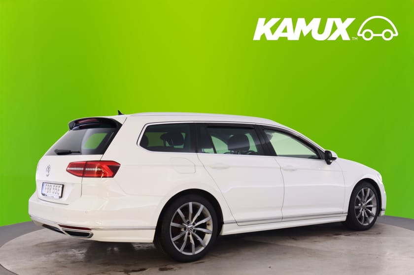 Bild 2 av Volkswagen Passat Sportscombi SC 2.0 TDI 4M R-Line Executive Cockpit B-Kam Dynaudio Drag Värm Skinn Ambient