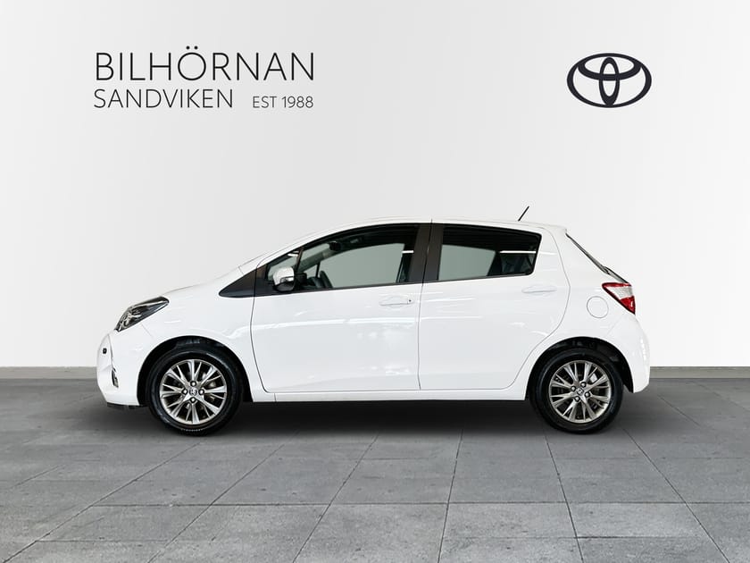 Bild 4 av Toyota Yaris 1,33 Active Vinterhjul Motorvärmare