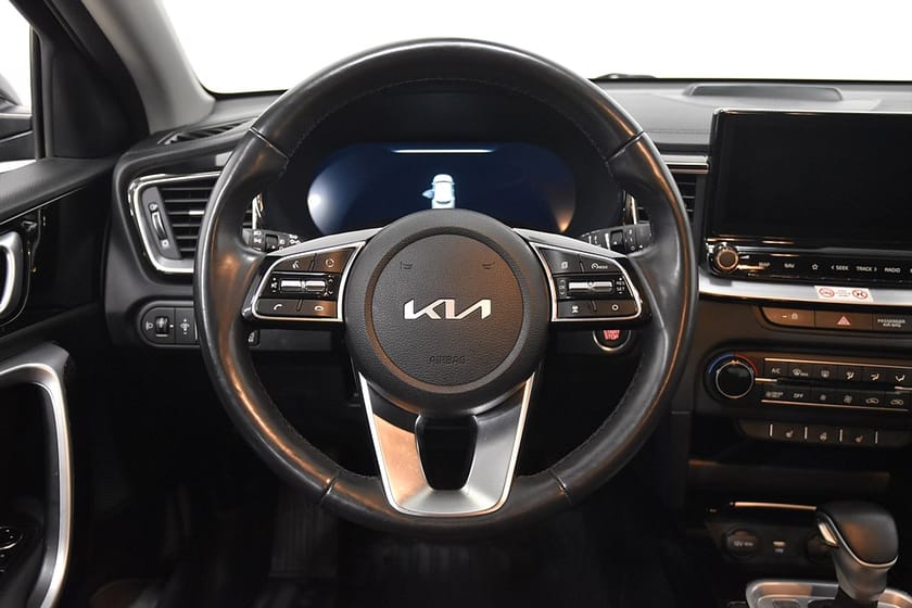 Bild 2 av Kia XCeed Plug-in Hybrid Navi B-kam Rattv AdaptivF Moms