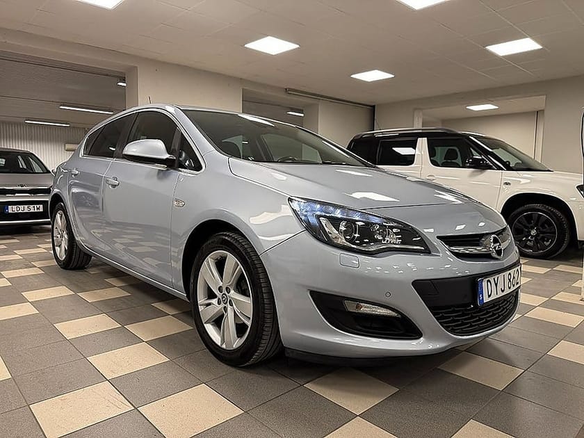 Bild 4 av Opel Astra 1.4 Turbo Automat Enjoy 140 Hk