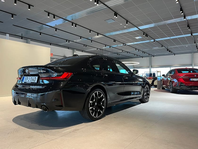 Bild 4 av BMW 330e xDrive Sedan M Sport Pro HK Drag Rattvärme 4,95%