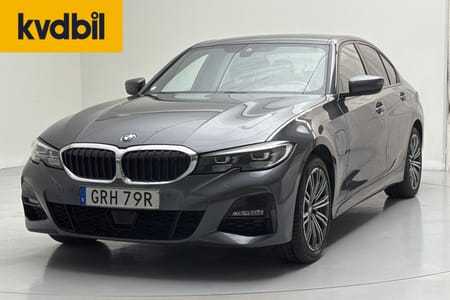BMW 330e Sedan