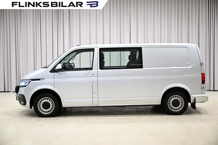 Bild 1 av Volkswagen Transporter Kombi 4Motion 150HK Kombi|Dubbelhytt|LED|Drag|Värmare|Leasbar