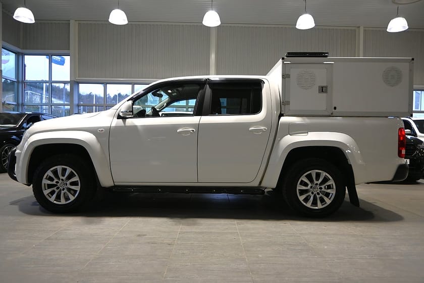 Bild 2 av Volkswagen Amarok 2.9t V6 TDI 204hk 4Motion Jaktbil WT Hundkåpa