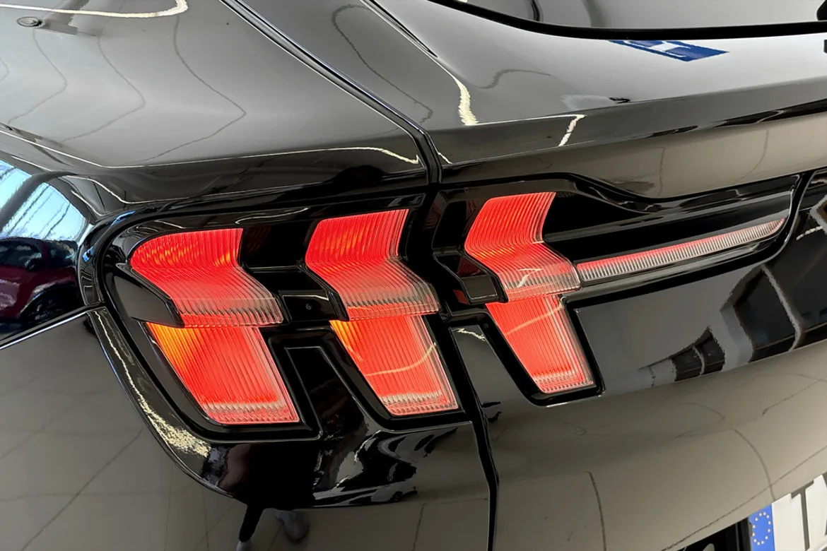 Ford Mustang Mach-E Standard Range