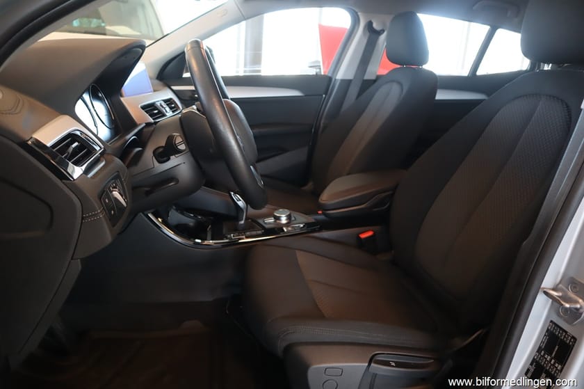 Bild 4 av BMW X2 sDrive18i 140hk Aut Svensksåld Lågmil! Navi