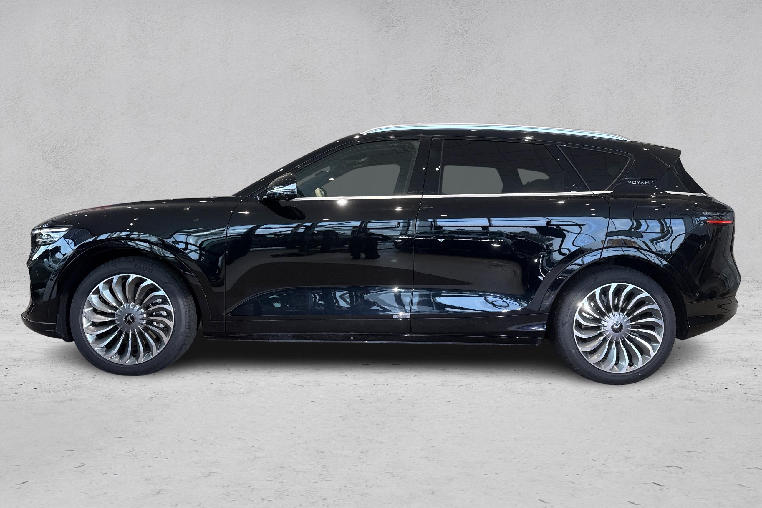 Thumnail bilde 1 av Voyah Free