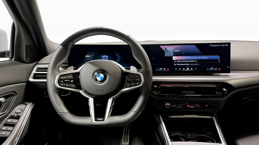 Bild 4 av BMW 320i xDrive Sedan M Sport adaptiv farthållare backkamera hifi-högtalare