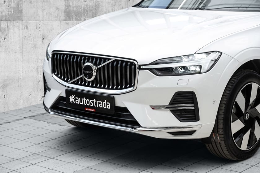 Bilde 2 av Volvo XC60 T8 Ultimate Bright|H.Feste|H.Kardon|360|Pano