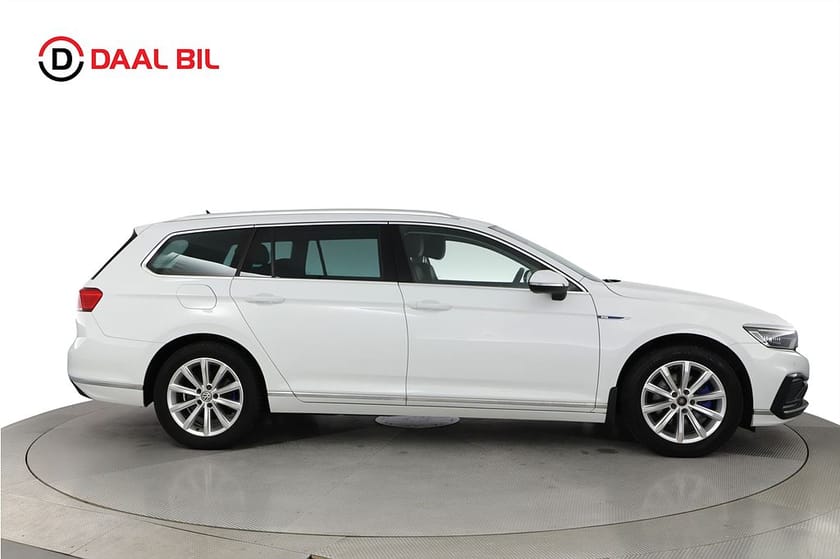 Bild 5 av Volkswagen Passat Sportscombi GTE SC 1.4 TSI 218HK DRAG P-VÄRM B-KAM NAVI