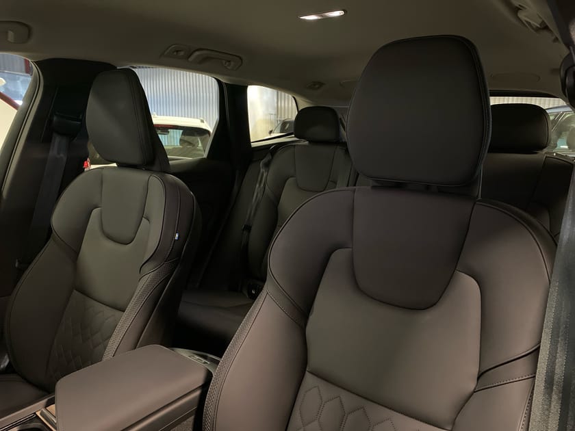 Bild 3 av Volvo XC60 T6 Plus Dark Nordic Edition