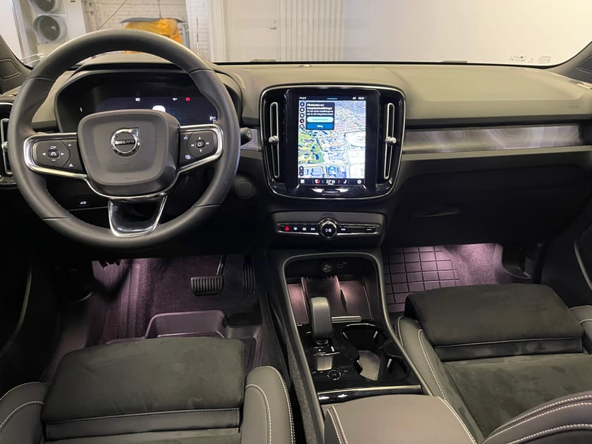 Bild 5 av Volvo XC40 Recharge Single Motor Core / Mörkt tonade rutor / Klimatpaket /