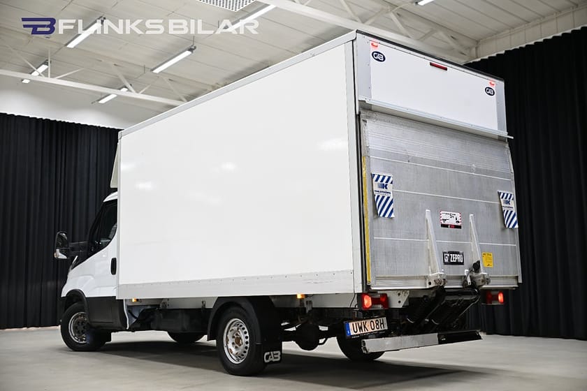 Bild 4 av Iveco Daily 35-140 Chassi Cab 136HK Automat|Volymskåp|Volymskåp|BG-Lyft|Sidodörr|Moms
