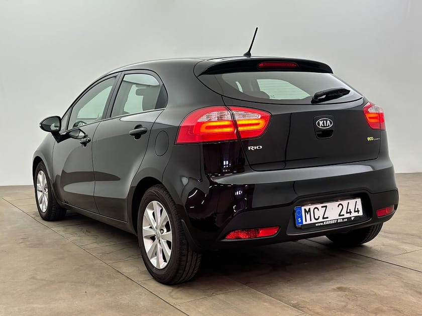 Bild 4 av Kia Rio 5-dörrar 1.4 109hk Nybesiktigad Låg skatt