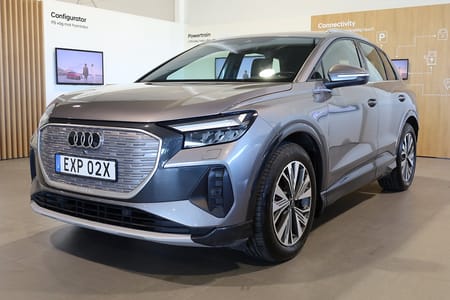 Audi Q4 45 e-tron quattro Comfort Proline Drag Cockpit Carplay
