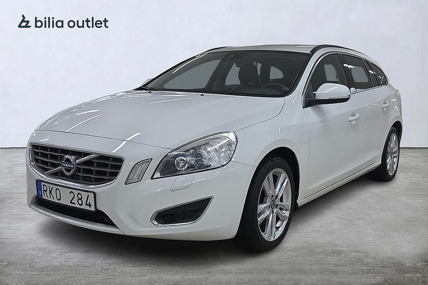 Bild 1 av Volvo V60 D3 Momentum Värmare P-sensorer Drag Skinn 1-Ägare