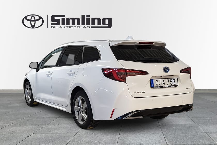Bild 2 av Toyota Corolla Touring Sports Hybrid 1,8 Style / Vinterhjul