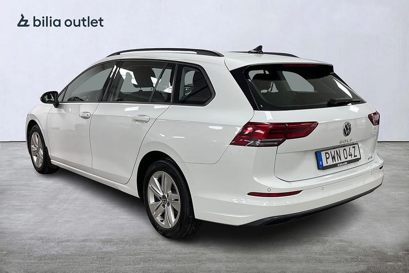 Bild 3 av Volkswagen Golf Sportscombi 1.5 eTSI ACT OPF Base Nyservad PDC Fram&Bak Carplay