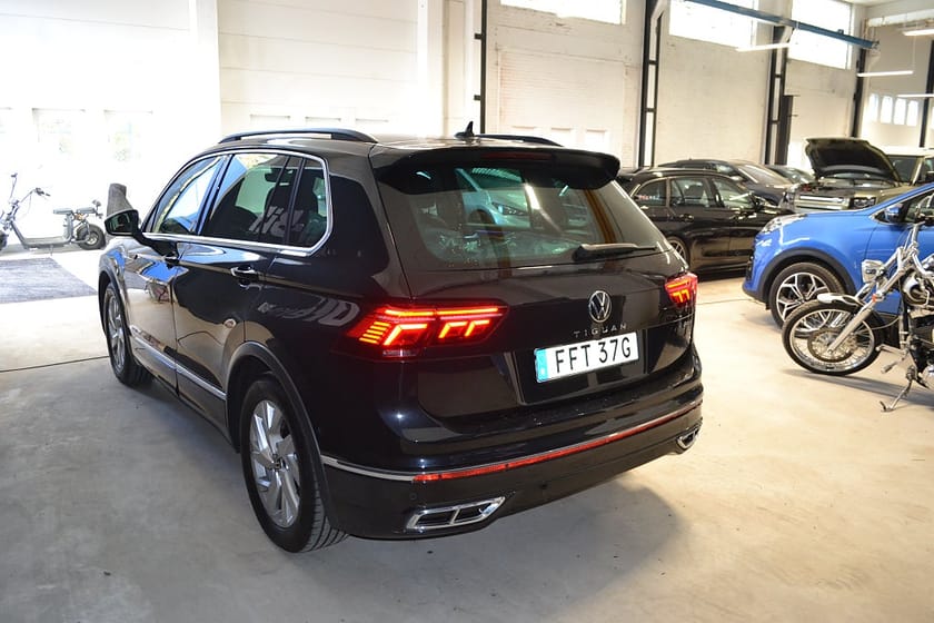 Bild 2 av Volkswagen Tiguan 2.0 TDI 4Motion R-Line Drag+Värmare 200hk