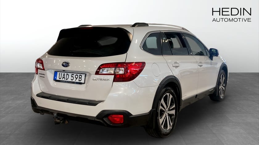 Bild 2 av Subaru Outback 2.5 AWD Lineartronic SUMMIT, dragkrok, 175hk