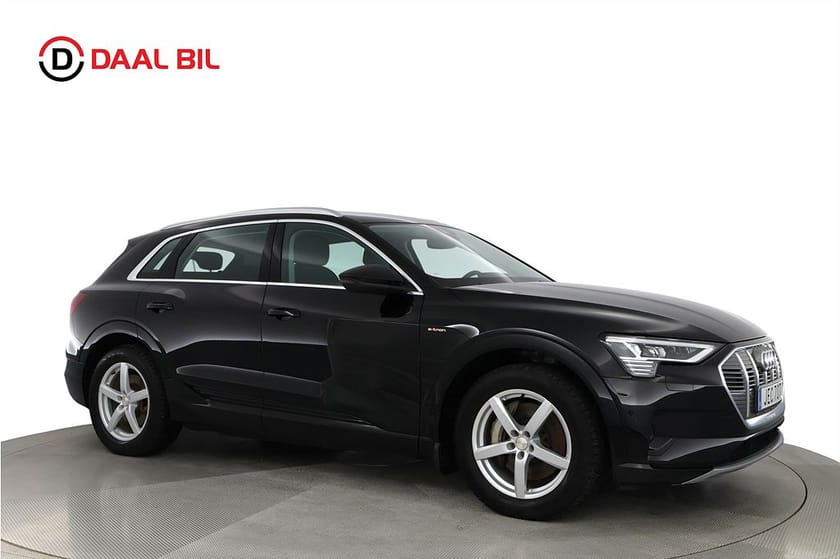 Bild 4 av Audi e-tron 55 quattro 95 kWh 408HK PROLINE P-VÄRM NAVI