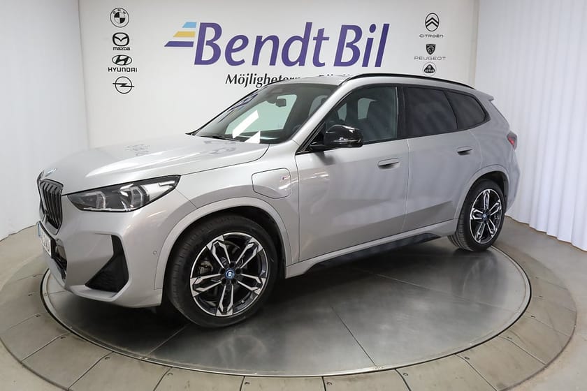 Bild 4 av BMW X1 xDrive25e Steptronic M Sport 245 hk