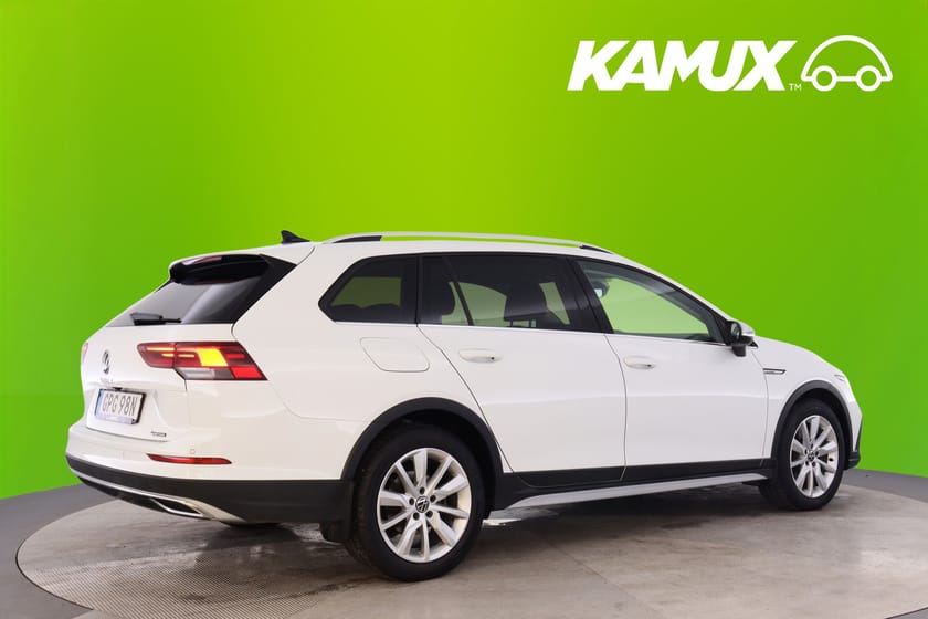 Bild 2 av Volkswagen Golf Alltrack 2.0 TDI 4M 200hk Cockpit B-Kam Drag Värm CarPlay