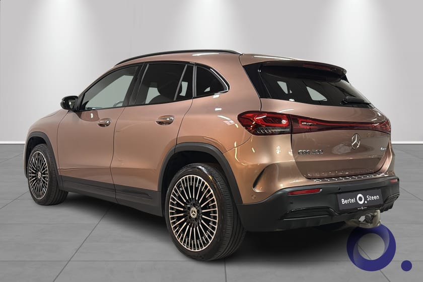 Bilde 3 av Mercedes-Benz EQA 300 4MATIC AMG Edition | "Meget godt utstyrt!"