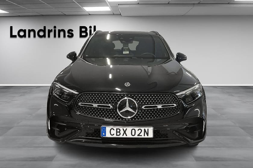 Bild 2 av Mercedes-Benz GLC 220 d 4MATIC SUV AMG-Line/Värmare/Drag/Night