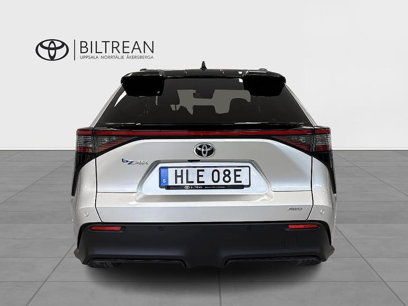 Bild 5 av Toyota bZ4X AWD Executive Bi-Tone Panorama 20" V-hjul Ingår