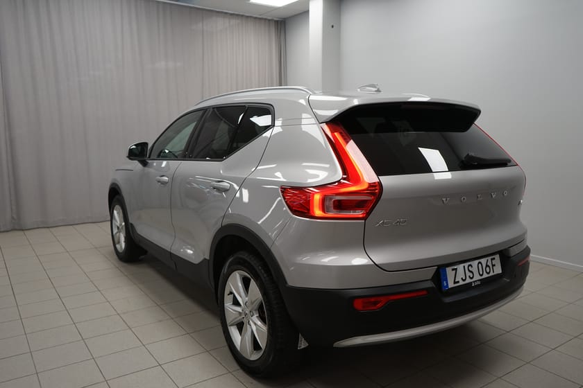 Bild 3 av Volvo XC40 B4 FWD Bensin Core SE II