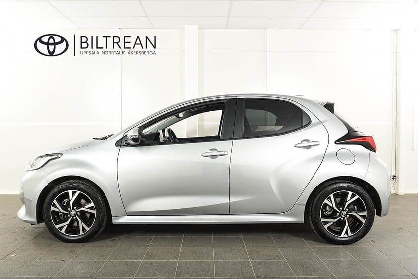 Bild 3 av Toyota Yaris Hybrid 115 Elhybrid Active Plus Säkerhetspaket Backkamera