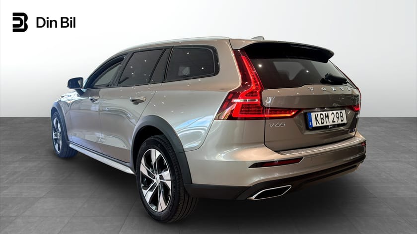 Bild 3 av Volvo V60 Cross Country B4 AWD Skinn/Elstolar/Värmare
