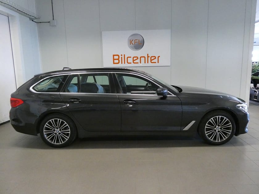 Bild 3 av BMW 520d xDrive Touring Drag-Kamera-Navi-Rattvärme-SoV