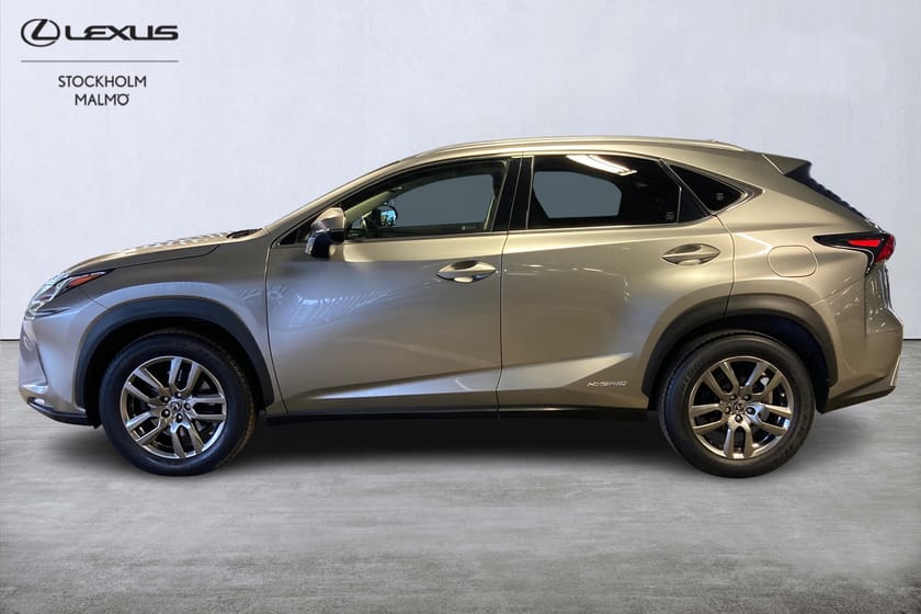 Bild 3 av Lexus NX 300h AWD Executive Skinn Elstol B-Kamera