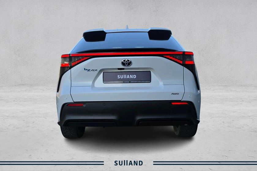Bilde 4 av Toyota bZ4X Executive/AWD/R.kamera/Skinn/El.sete m/minne/Carplay++