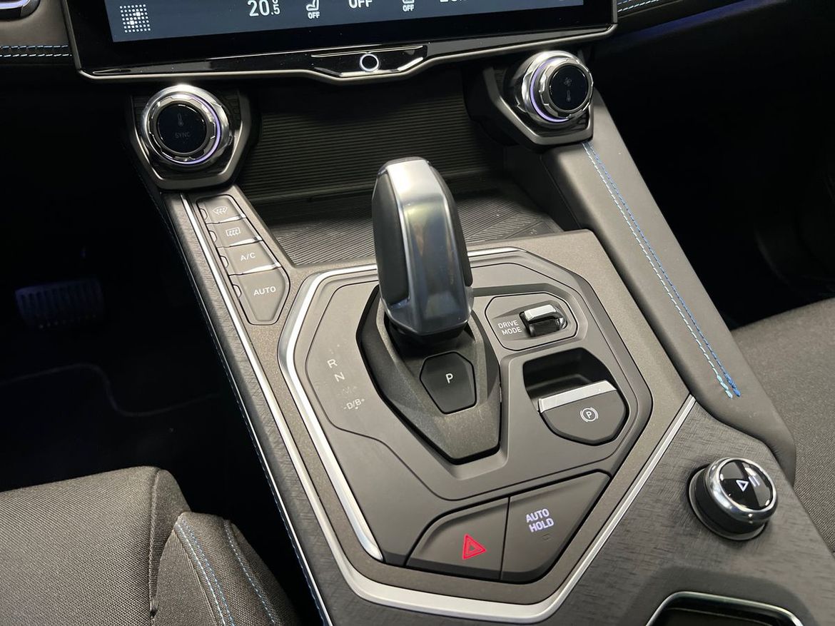 Lynk & Co 01 2023 - miniatyr 22