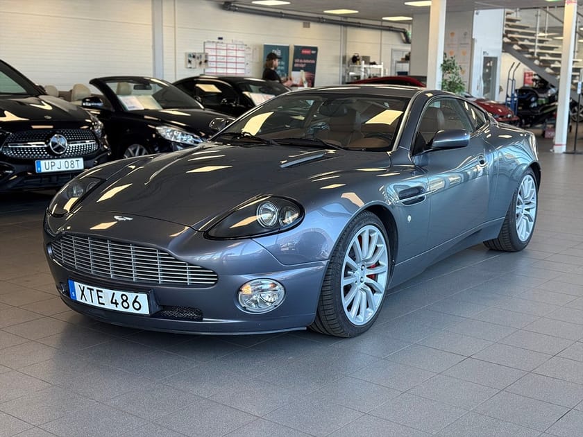 Bild 5 av Aston Martin V12 Vanquish 5.9 466hk Die Another Day 2003