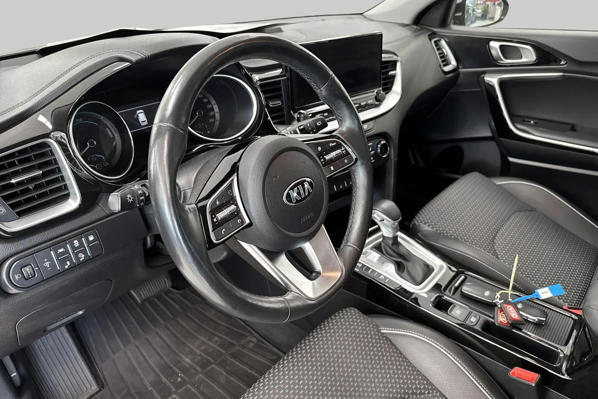 picture of a car