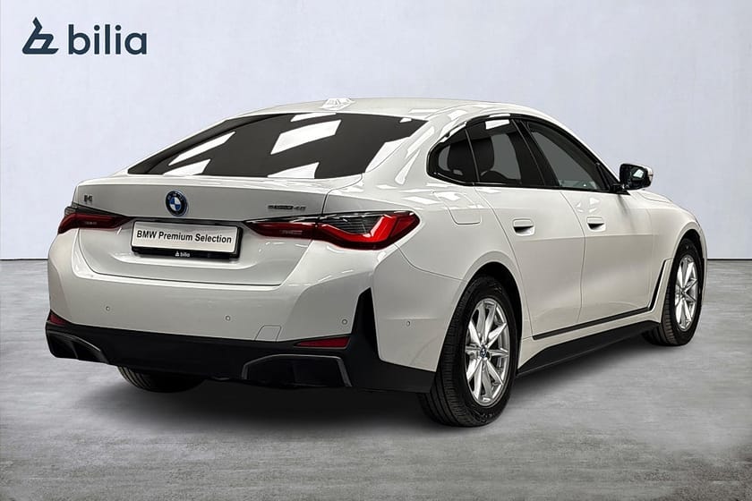 Bild 3 av BMW i4 eDrive40 Gran Coupé eDrive40-Rattvärme-Dragkrok-360 Kamera-Tonade Rutor