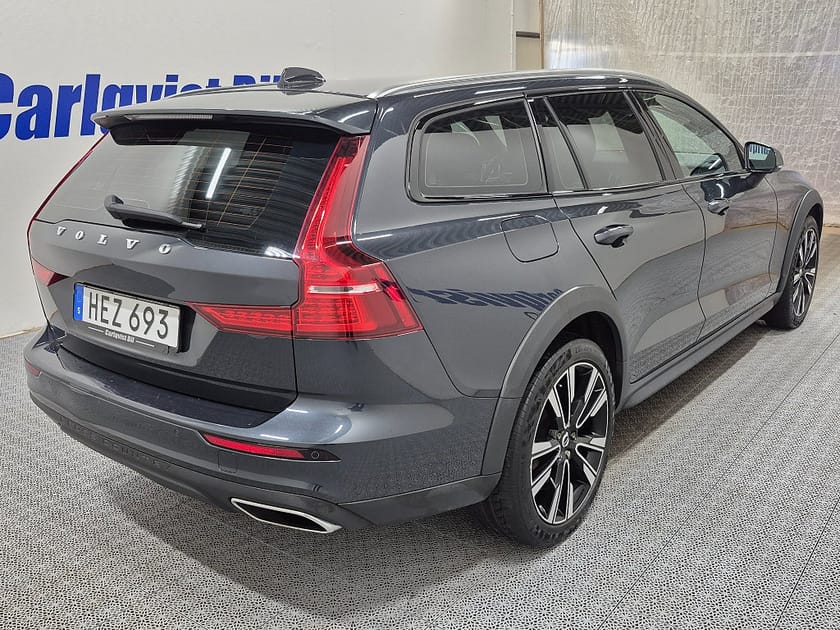 Bild 4 av Volvo V60 Cross Country B4 MILDHYBRID AWD 197HK 4x4 Advanced