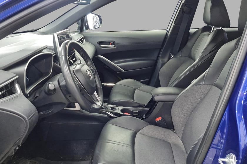 Bilde 4 av Toyota Corolla Cross Hybrid AWD-i Executive - LED - Skinn - Adaptiv cruise