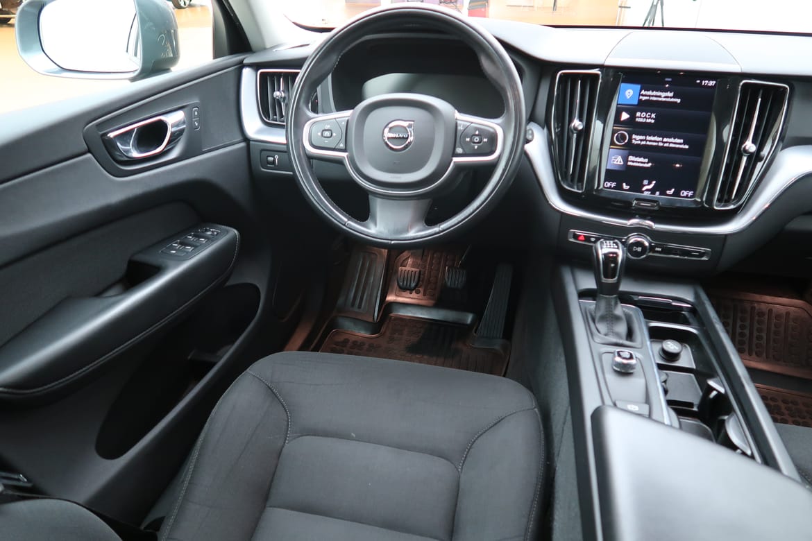 Volvo XC60 2019 - miniatyr 7