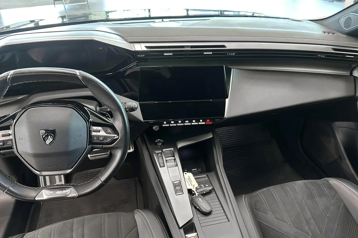picture of a car