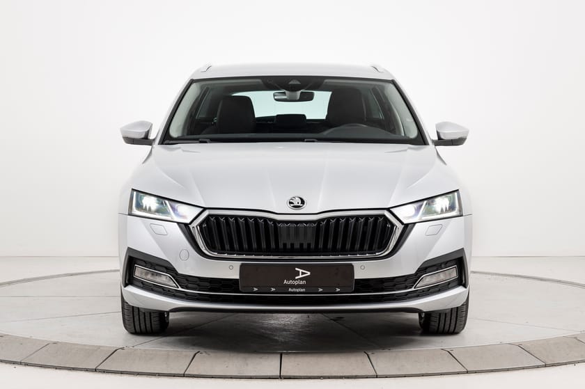 Bilde 4 av Škoda Octavia Stasjonsvogn 2,0 TDI 150hk 4x4 Style ACC/Krok/Kamera/Matrix/Carplay