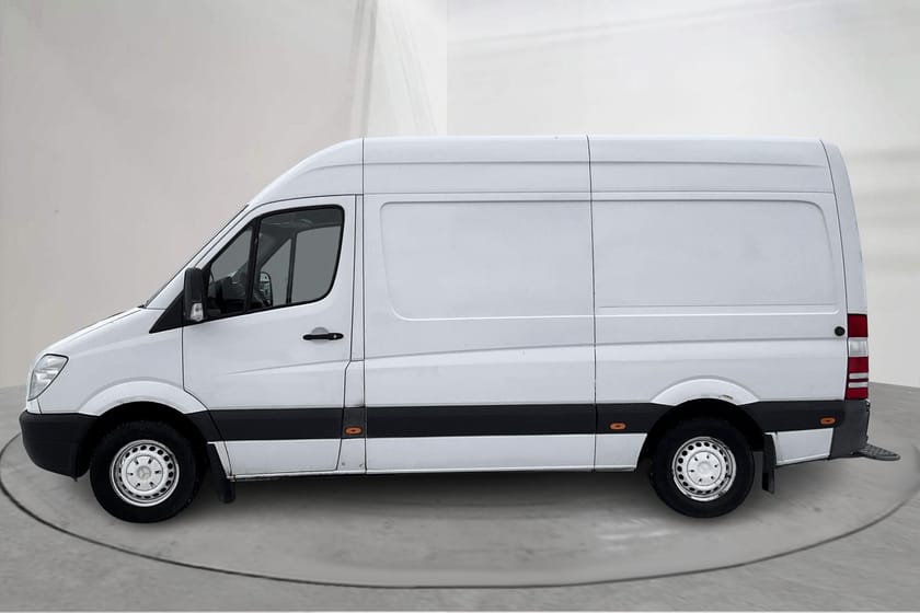 Bild 2 av Mercedes-Benz Sprinter 313 BlueTEC Skåpbil CDI (129hk)