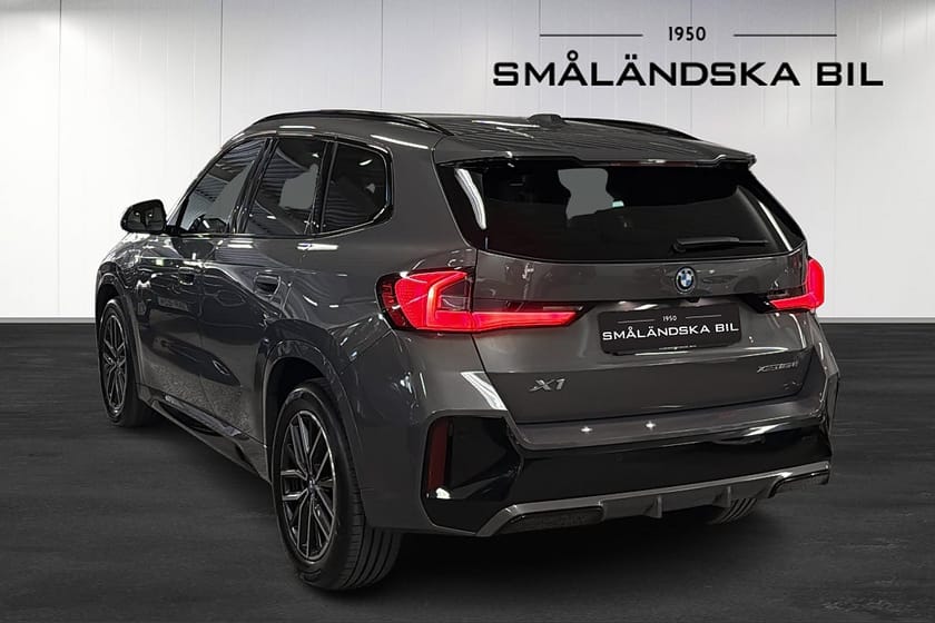 Bild 3 av BMW X1 xDrive25e Steptronic M Sport  Drag-Infällbar 245hk